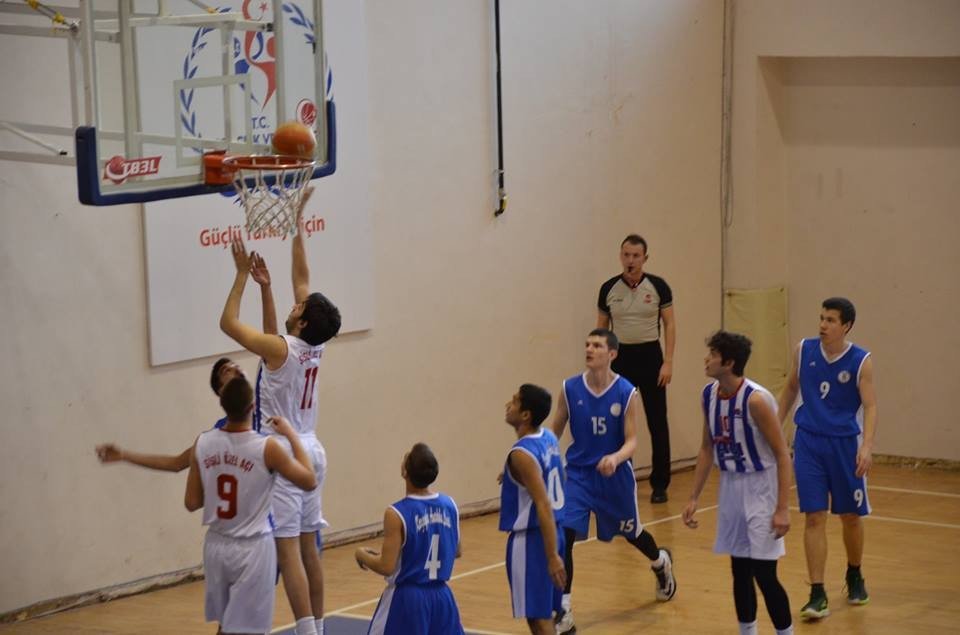 Okul Sporları Basketbol Gençler Yarı Final Müsabakaları Başladı