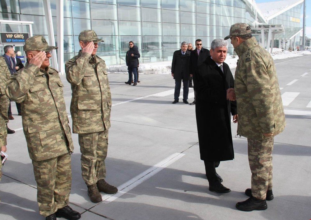 Kara Kuvvetleri Komutanı Orgeneral Salih Zeki Çolak, Vali Rahmi Doğan’ı Ziyaret Etti