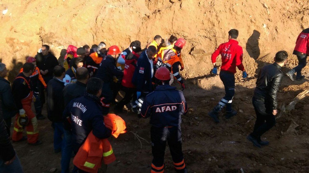 Göçükte Kalan Gencin Cesedine Ulaşıldı