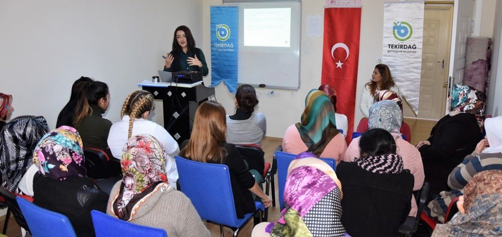 ’Anne Ve Çocuk’ Konulu Bilgilendirme Semineri Çorlu’da Gerçekleşti