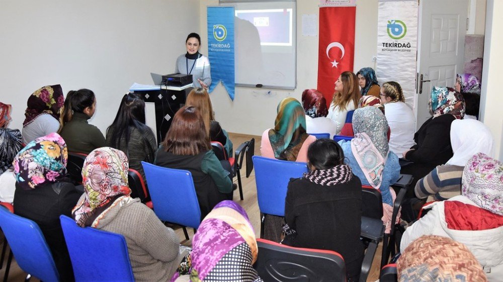 ’Anne Ve Çocuk’ Konulu Bilgilendirme Semineri Çorlu’da Gerçekleşti