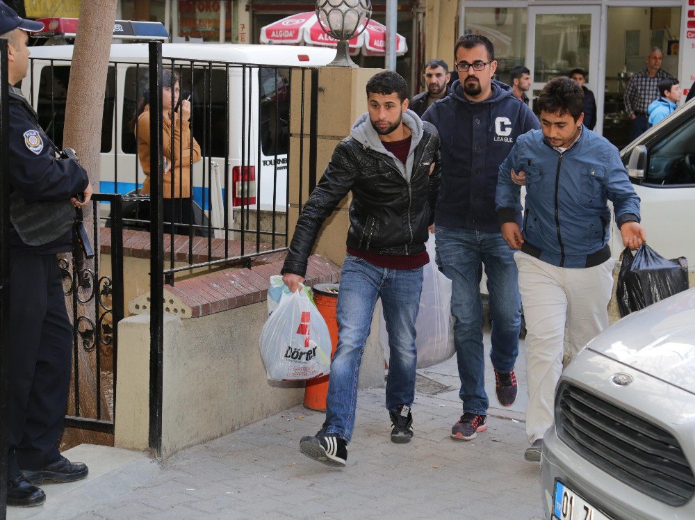 Adana’da Deaş’a Eleman Kazandırdığı İddia Edilen 25 Kişi Adliyeye Sevk Edildi