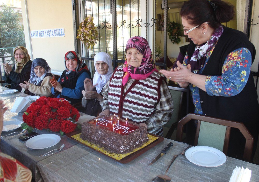 Mebrule Nine, Ömrünün En Mutlu Gününü Yaşadı