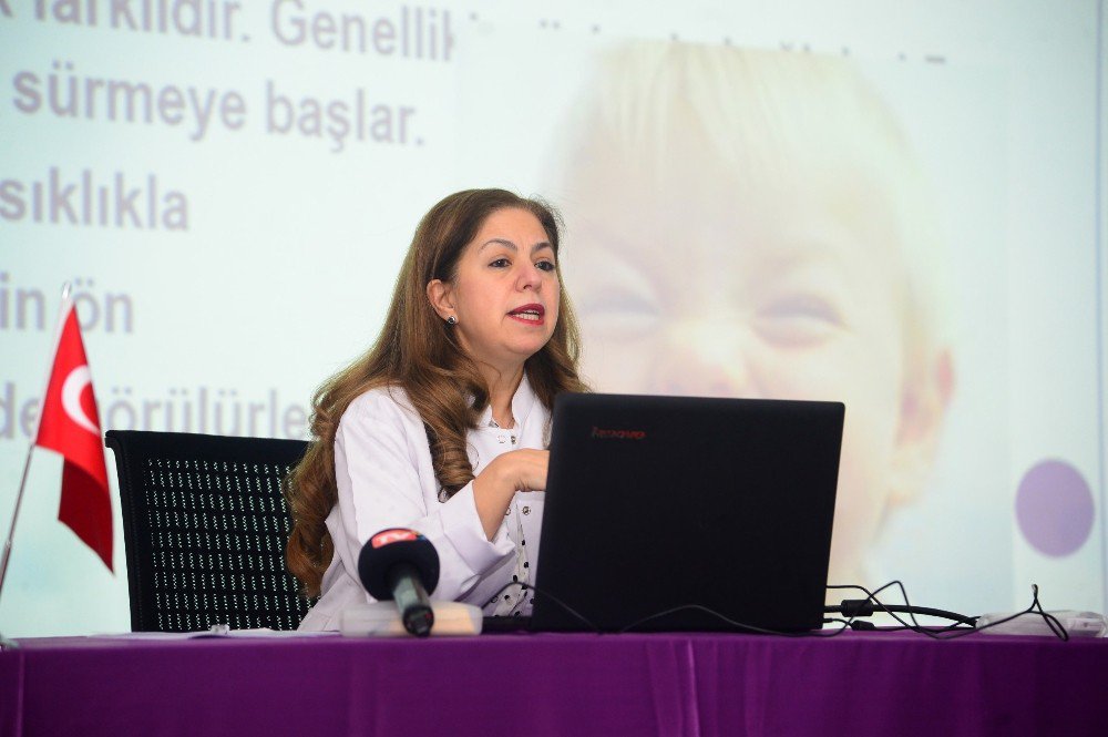 Anneler, İlk Süt Dişi Bakımı Ve Emzirme Dönemi Seminerine Katıldı