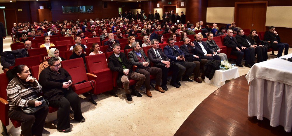 "Başkanlık Sistemi" Panelde Anlatıldı