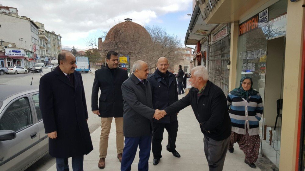 Niğde Valisi Peynircioğlu, Esnaflarla Görüştü