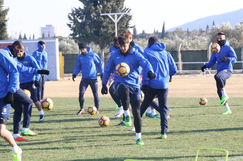 Akhisar Belediyespor, Beşiktaş Maçı Hazırlıklarını Sürdürüyor