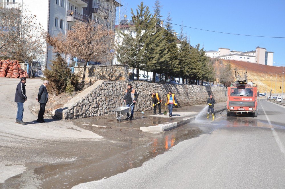 Tunceli Belediyesinden Temizlik Seferberliği