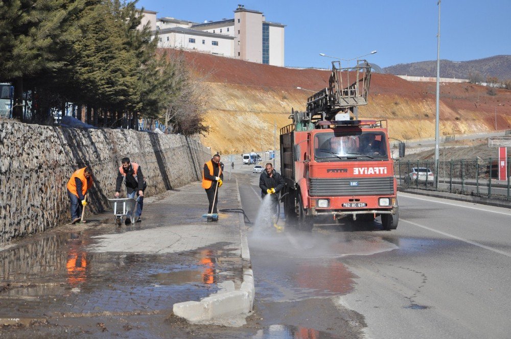 Tunceli Belediyesinden Temizlik Seferberliği