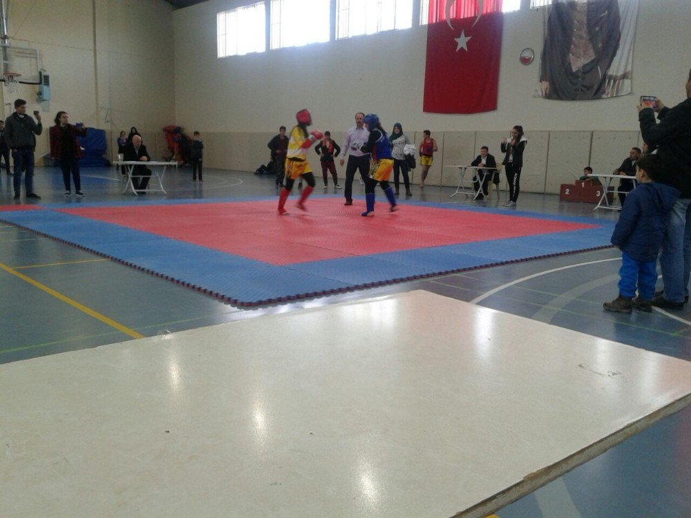 Gölbaşı İlçesinde Muay Thai Seçmeleri Yapıldı