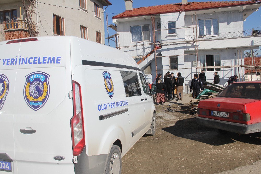 Bolu’da Karı Koca Sobadan Sızan Gazdan Zehirlenerek Hayatını Kaybetti