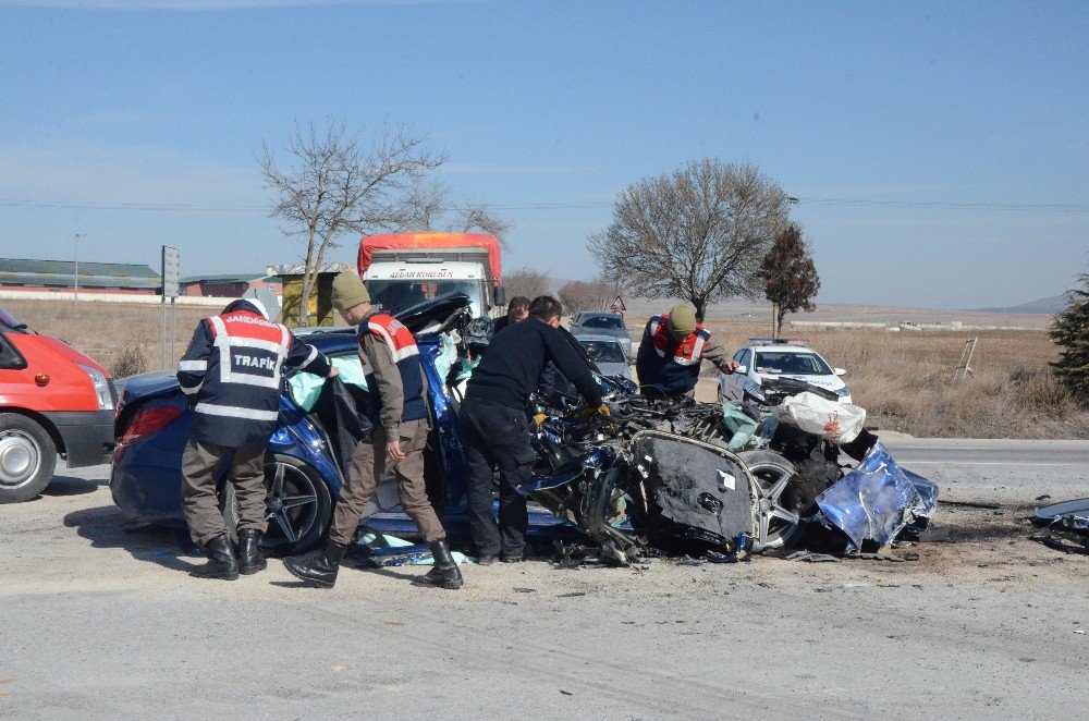 3 Kardeşi Trafik Kazası Ayırdı