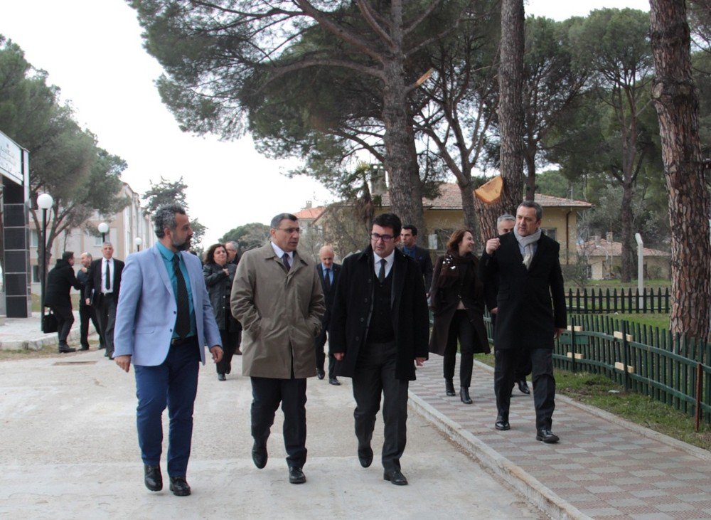 Bergama’ya 4 Yıllık Fakülte Talebi