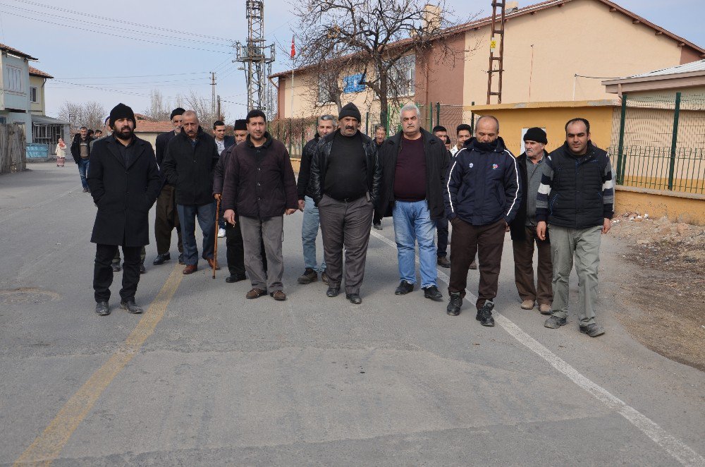 Çarmuzu Mahallesi Sakinleri Doğal Gaz İstiyor