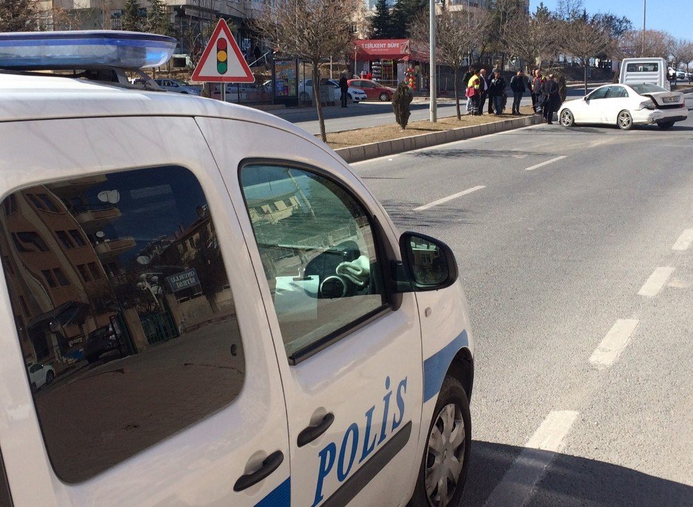 Elazığ’da İki Ayrı Kaza: 4 Yaralı