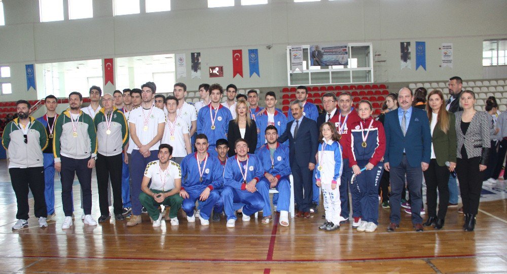 İskenderun’da Final Biletini Alan Takımlar Belli Oldu