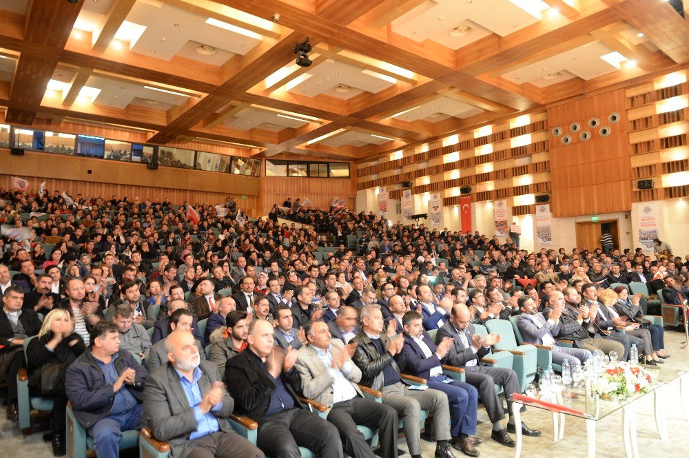 Memur-sen Genel Başkanı Yalçın: “15 Temmuz’un Nöbetçisi, 16 Nisan’ın ‘Evet’çisiyiz”