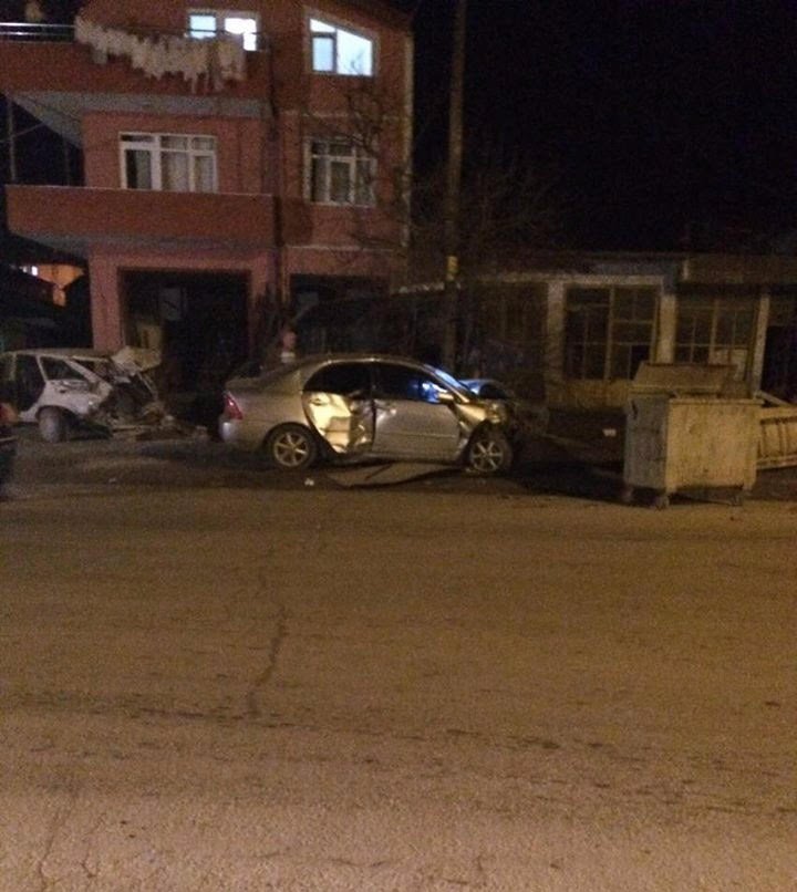 Sakarya’da Trafik Kazası: 2 Yaralı