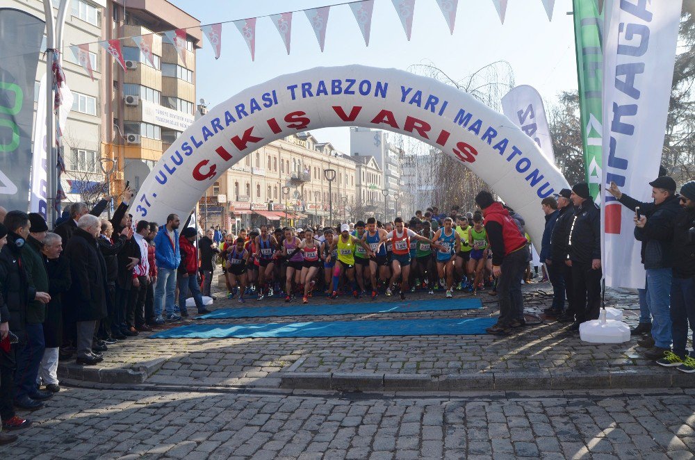 37. Trabzon Uluslararası Yarı Maratonu Koşuldu