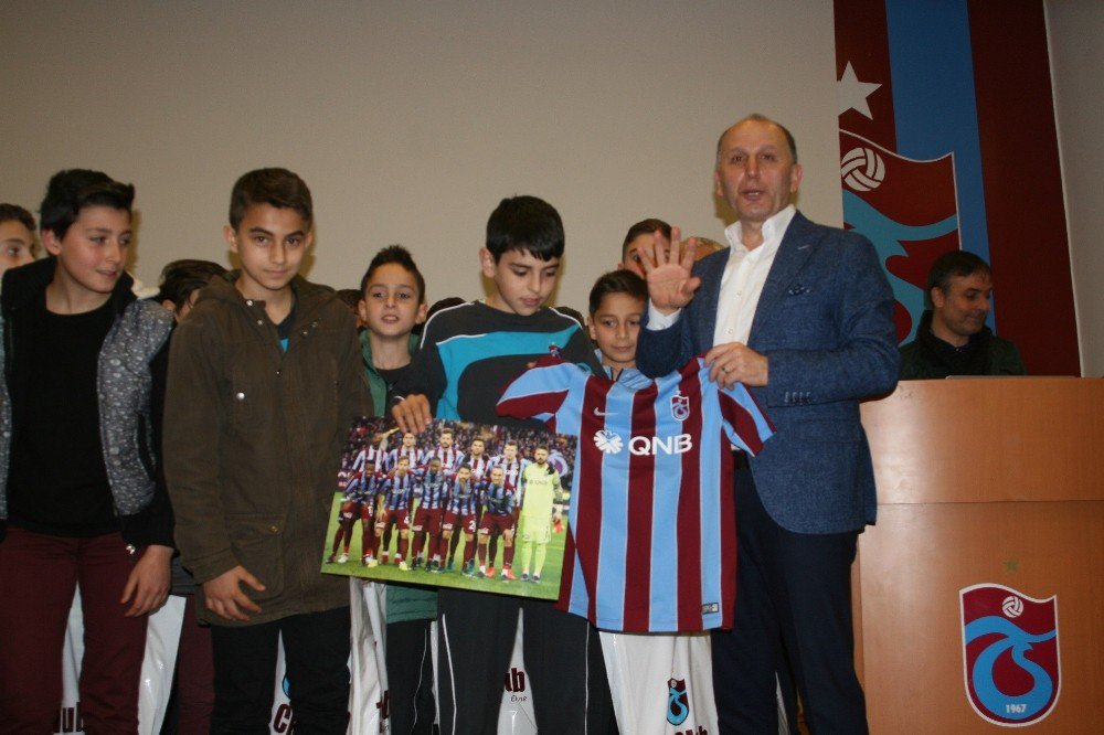 Muharerm Usta: "Trabzon’u Futbolcu Havzası Yapmak İstiyoruz"