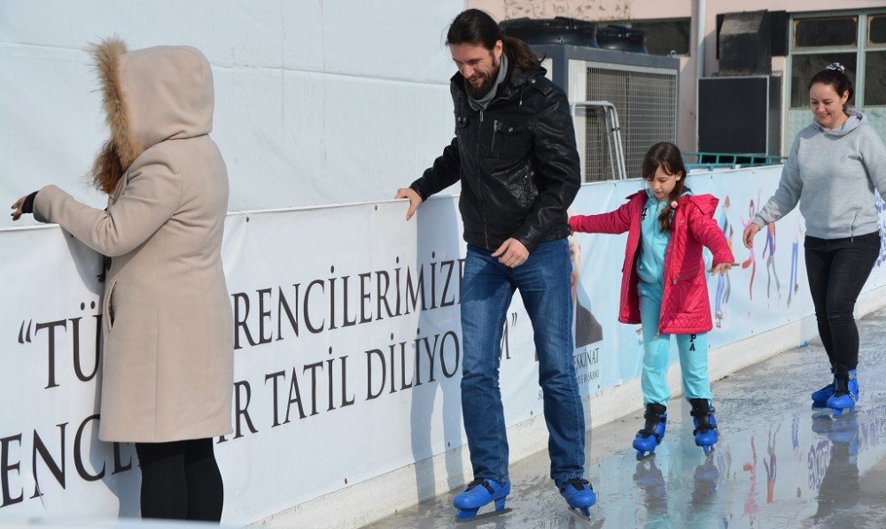 Buz Pisti 5 Mart’a Kadar Açık Kalacak