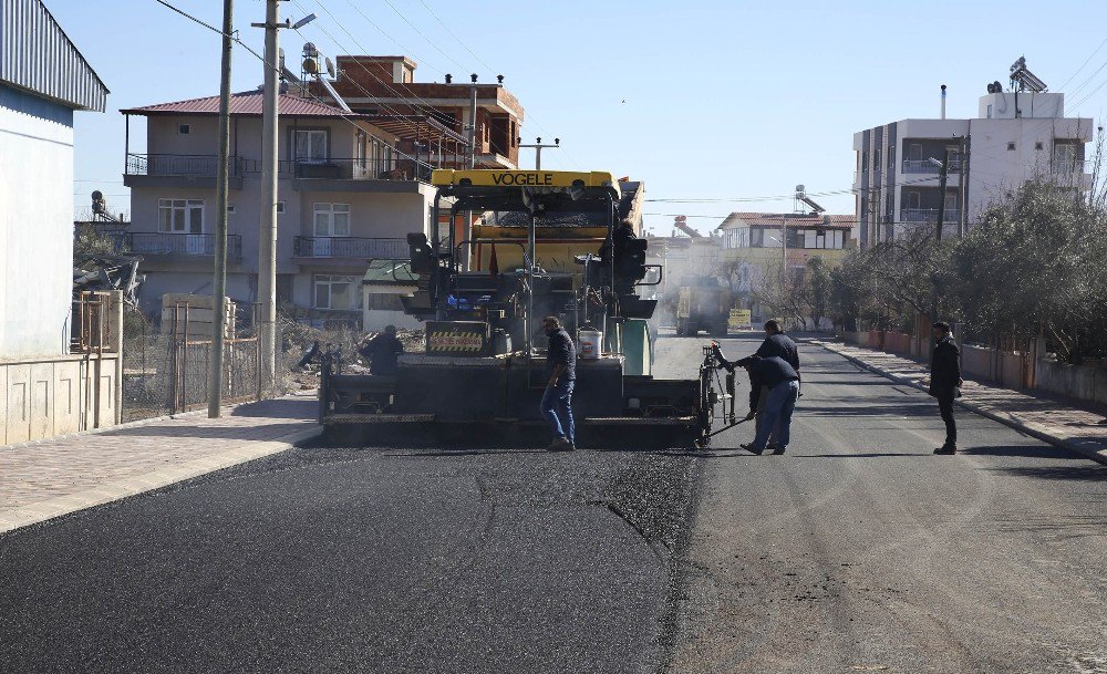 Döşemealtı Belediyesi’nden Kaldırım Ve Sıcak Asfalt