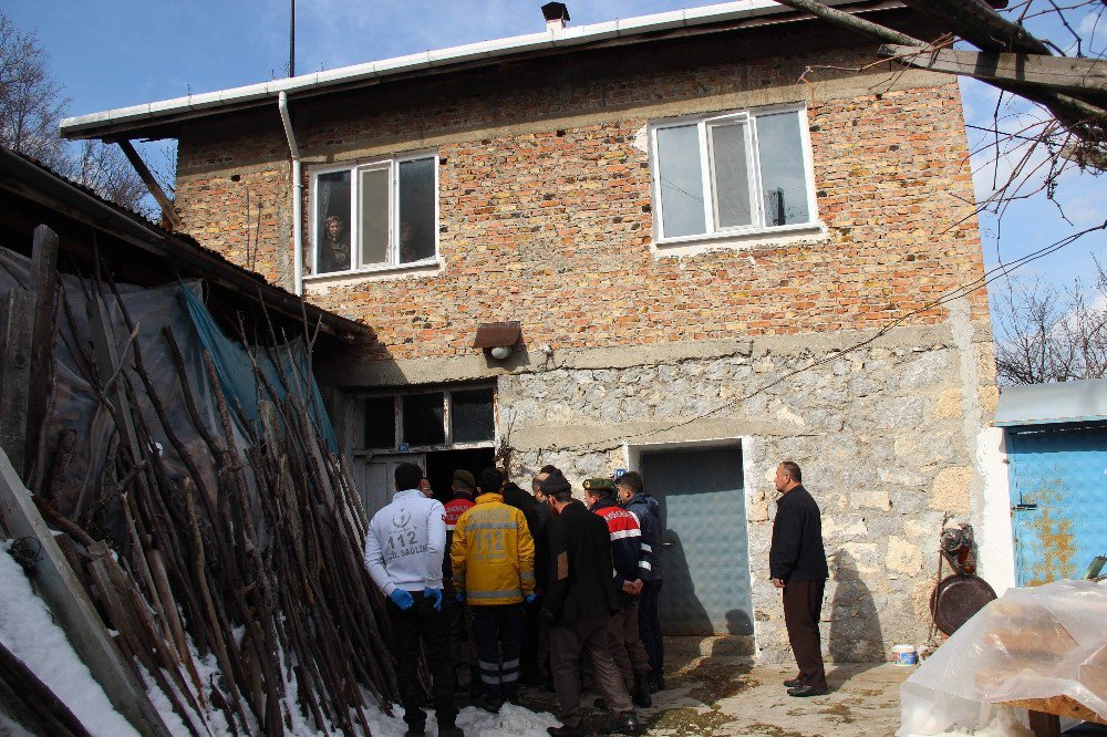 Ölüm Yaşlı Çifti Secdede Yakaladı