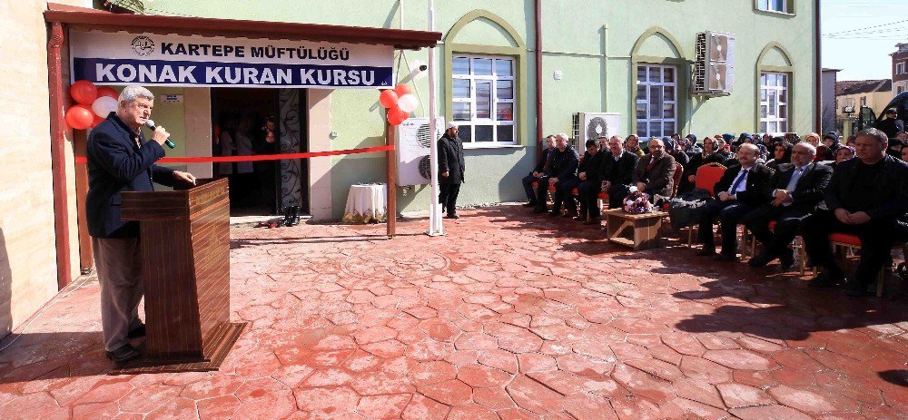 Başkan Karaosmanoğlu, Konak Camii’nin Açılışını Yaptı