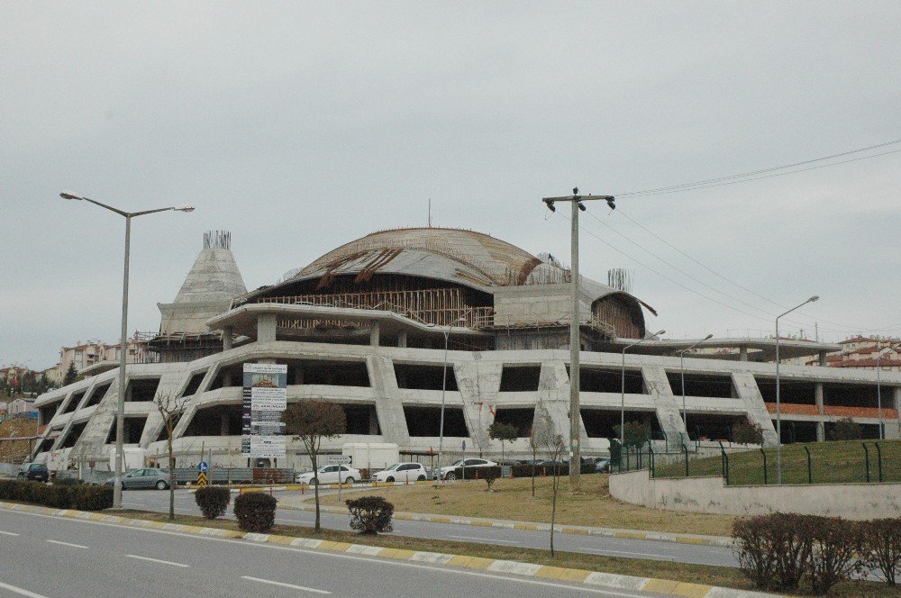 Sakarya’nın En Büyük Külliyesi Şeyh Edebali Camii Yükseliyor