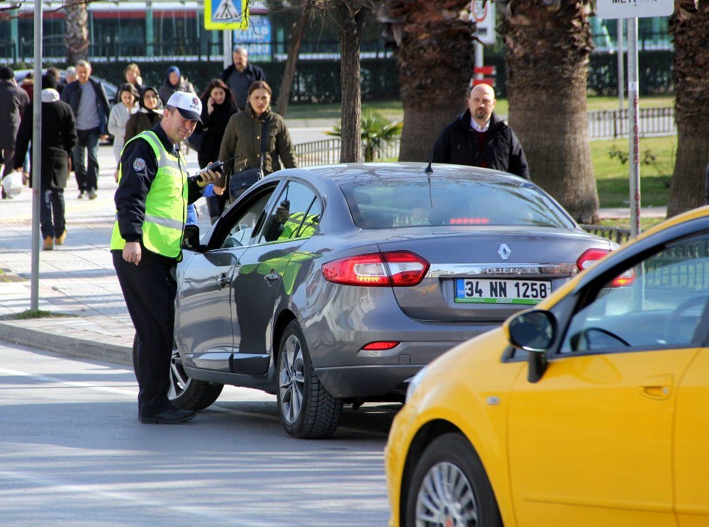 Samsun’da Kasksız Motosiklet Sürücülerine Ceza Yağdı