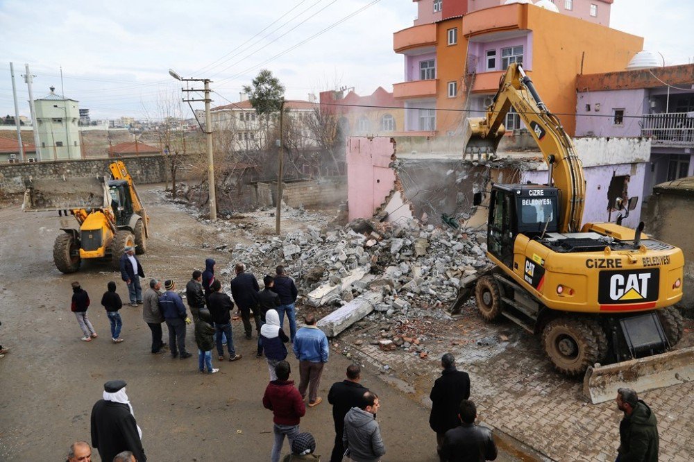 Cizre Belediyesi Nur Mahallesi’nde Çalışmalara Başladı