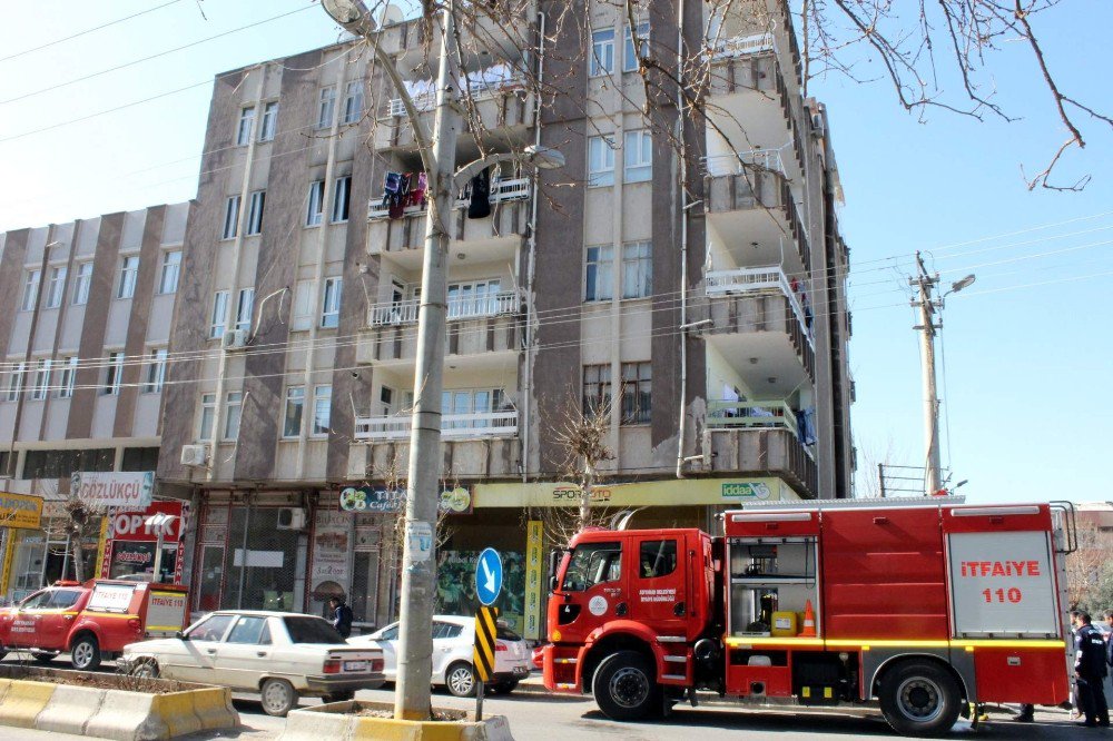 Adıyaman’da Suriyelilerin Kaldığı Evde Yangın Çıktı