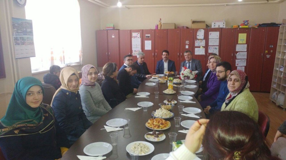 Ak Partili Çakır, Teog’da Başarılı Olan Öğrencileri Kutladı