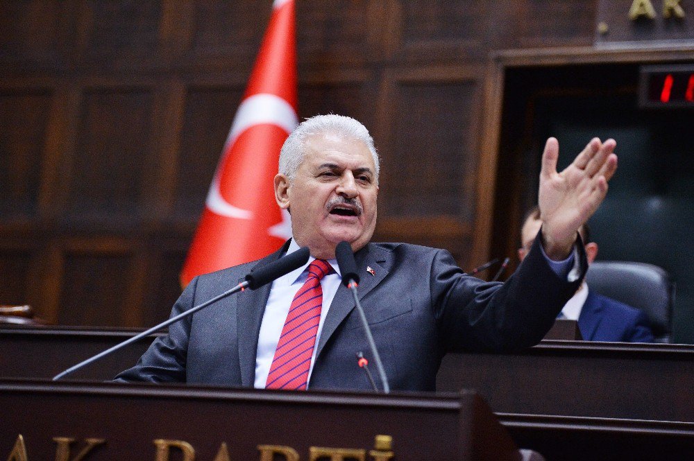 Başbakan Yıldırım: “Evet’ Deyince Ülke Bölünecek Olsa, Önce Kandil Koşa Koşa Evet Der”