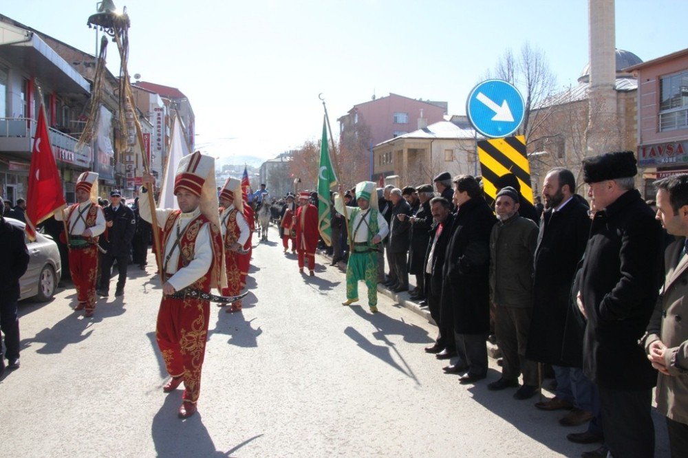 Kurtuluş Törenleri, Mehteran Gösterisi Ve Ciritçilerin Geçişiyle Renklendi