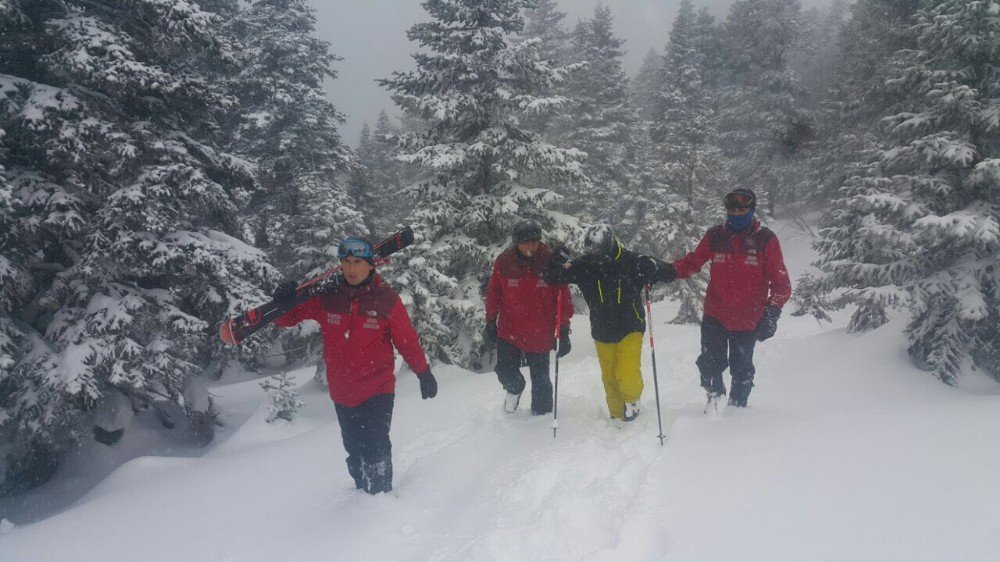 Uludağ’da Kaybolan Kayakçı Jandarma Ekipleri Tarafından Bulundu.