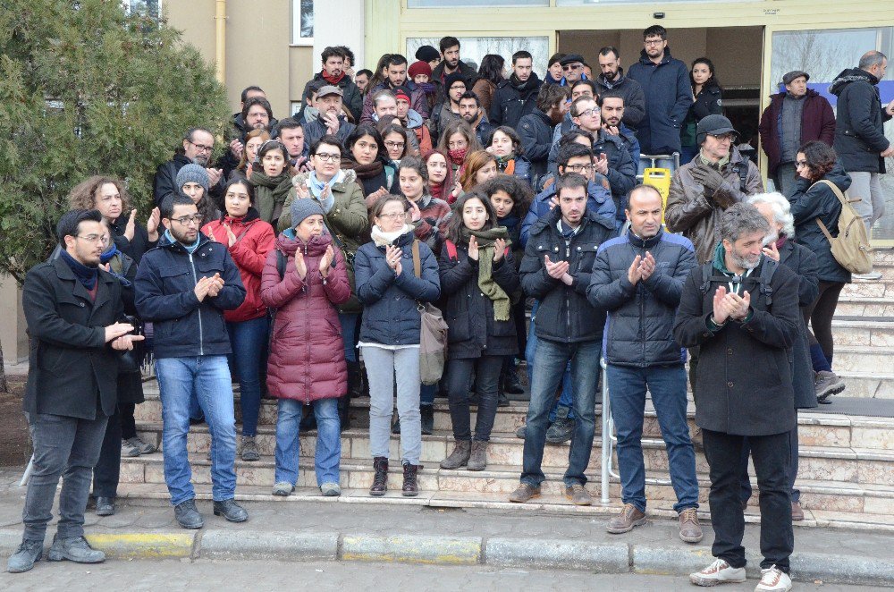 İhraç Edilen Öğretim Üyeleri Bir Araya Geldi