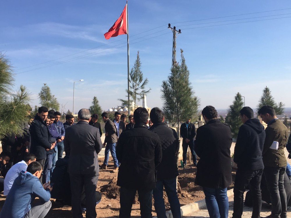 Harran Üniversitesi İlahiyat Fakültesi Öğrencilerinden Anlamlı Ziyaret