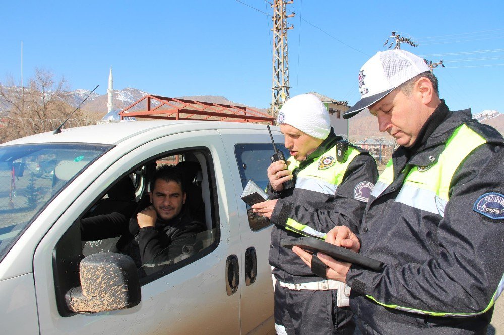 Oltu Bölge Trafik İstasyon Amirliği Trafik Denetimlerini Artırdı