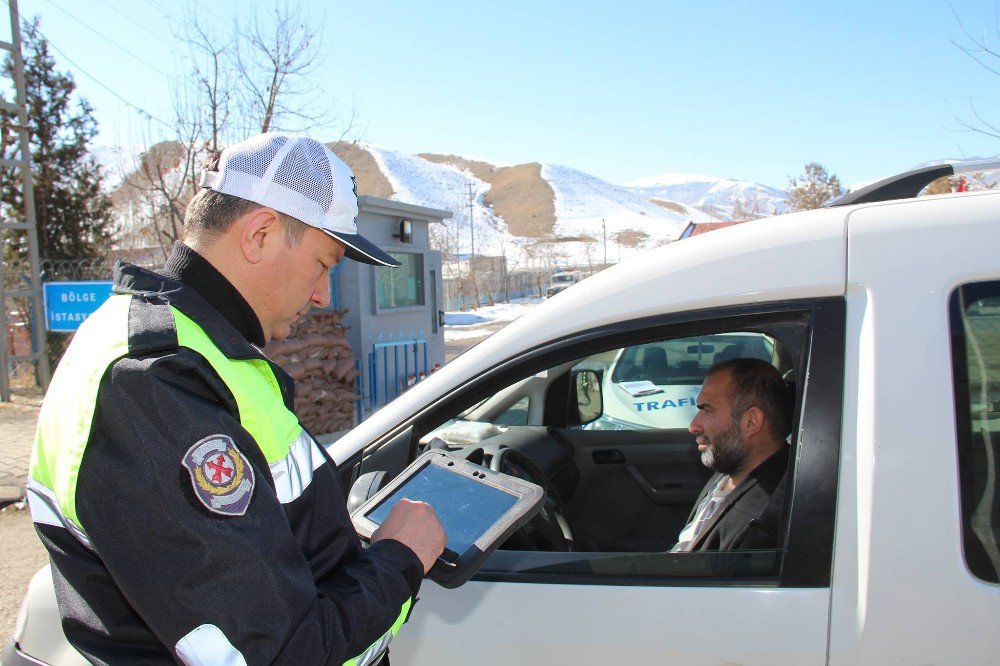 Oltu Bölge Trafik İstasyon Amirliği Trafik Denetimlerini Artırdı