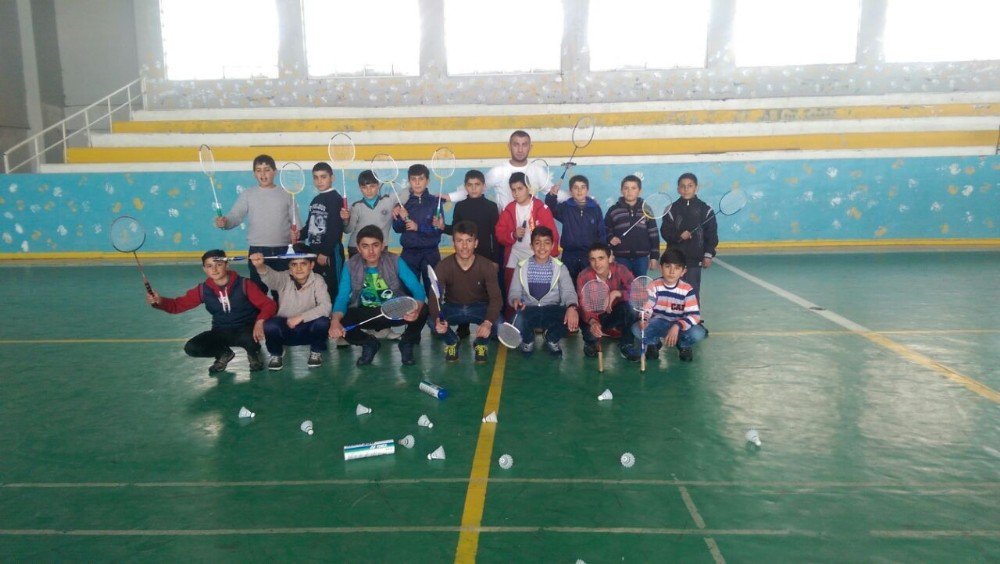 Tatvan’da Badminton Kursu