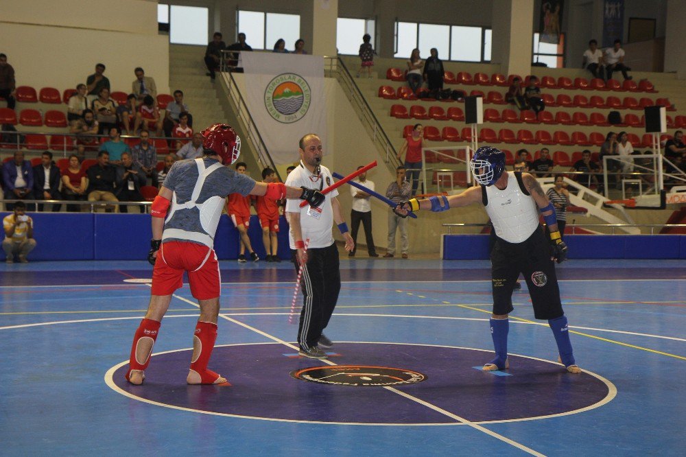 Mersinli Escrima Sporcusu Serkan Gök, İtalya’da Türkiye’yi Temsil Edecek