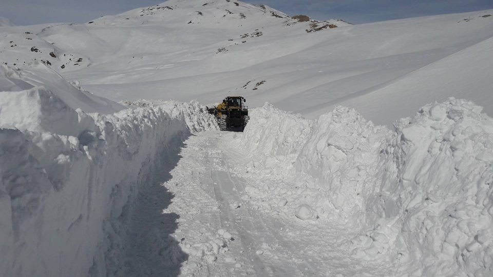 Hakkari’de Köy Ve Mezra Yolu Yeniden Ulaşıma Açıldı