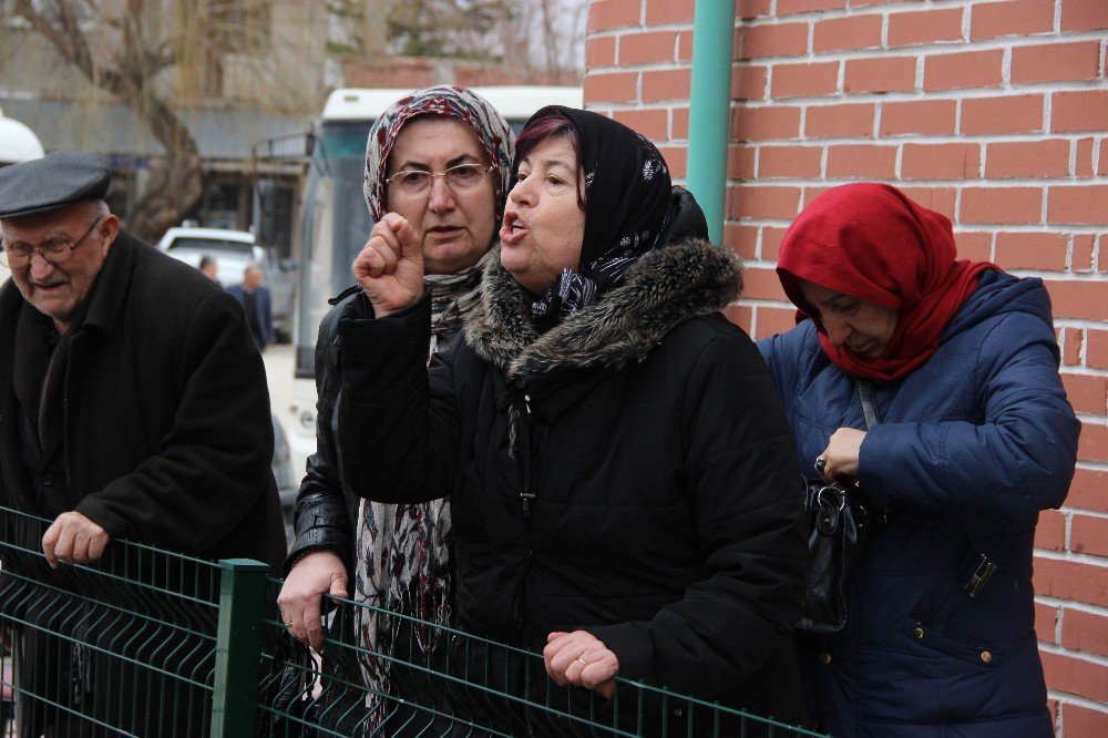 Gaspçıların Dövdüğü Annenin Ardından Kızı Da Hayatını Kaybetti