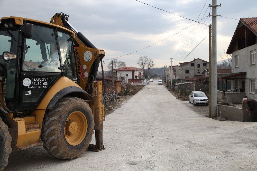 Başiskele’de Üst Yapı Çalışmaları Sürüyor