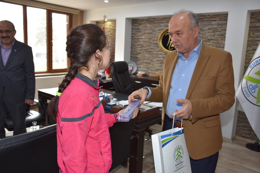 Dursunbey Ybo Öğrecileri Futsalda İl Birincisi Oldu