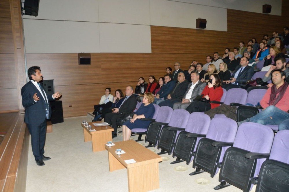 Neü’de ‘Nevşehir Kalesi Yeraltı Yerleşimi’ Konulu Konferans Düzenlendi