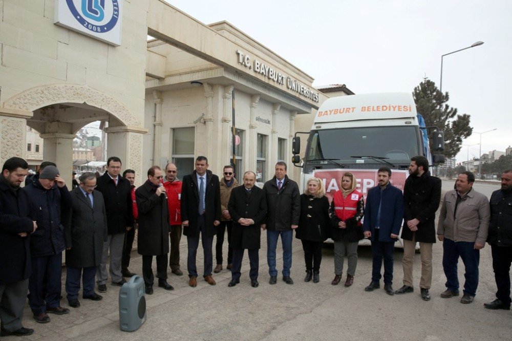 Öğrenci Ve Öğretim Elemanlarından Halep’e Yardım