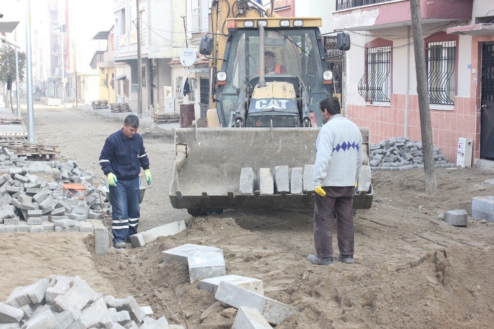 Yeni Mahalle Sokakları Yenileniyor