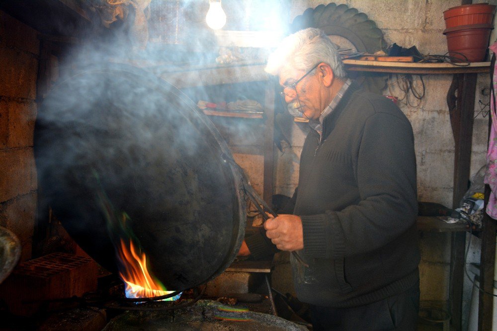 50 Yıllık Kalaycı Mesleğini Yaşatmaya Kararlı